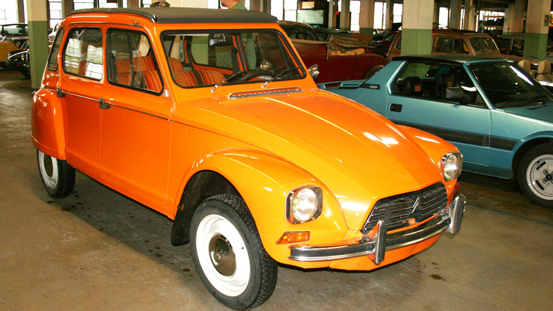 Illustration for article titled 1978 Citroën Dyane 6 Confort: Jalopnik Classic Mini-Review